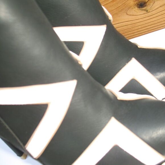 NWB  Gwen Stefani Booties Boots - Picture 8 of 9